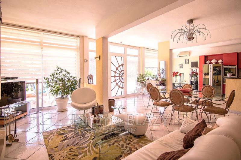 Villa - 170 m² - 5 pièces