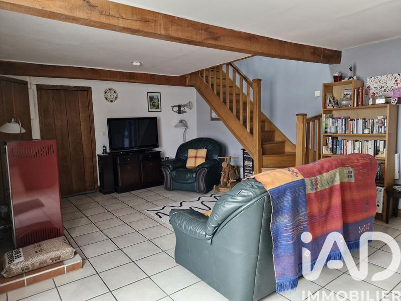 Maison - 330 m² - 12 pièces