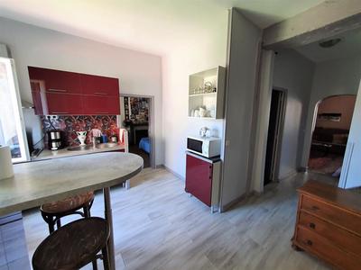 Immeuble - 305 m² - 9 pièces