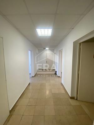 Local commercial - 114 m²