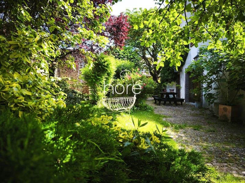 Maison ancienne - 213 m² - 9 pièces