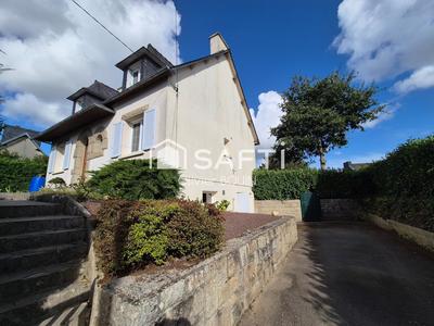 Maison - 108 m² - 6 pièces