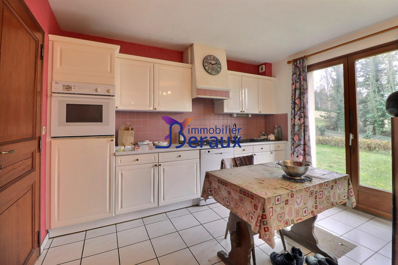 Maison - 302 m² - 10 pièces