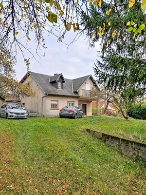Maison - 140 m² - 6 pièces