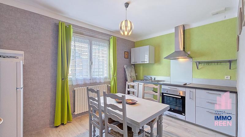 Villa - 177 m² - 8 pièces