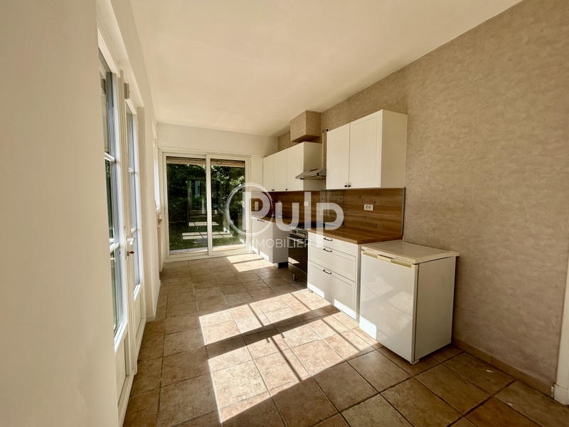 Maison - 94 m² - 6 pièces