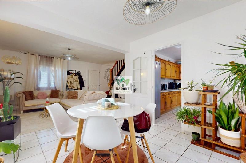 Maison - 97 m² - 5 pièces