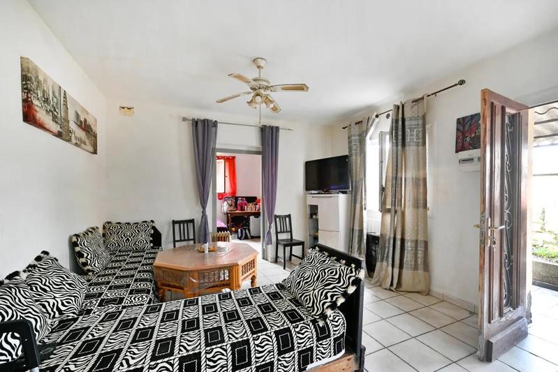 Maison - 160 m² - 9 pièces