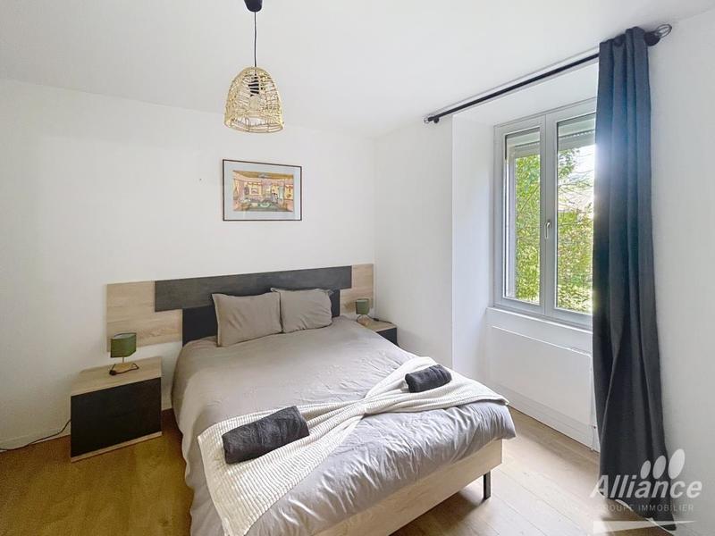 Immeuble - 305 m² - 15 pièces