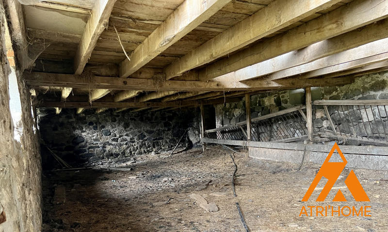 Ferme - 300 m² - 2 pièces