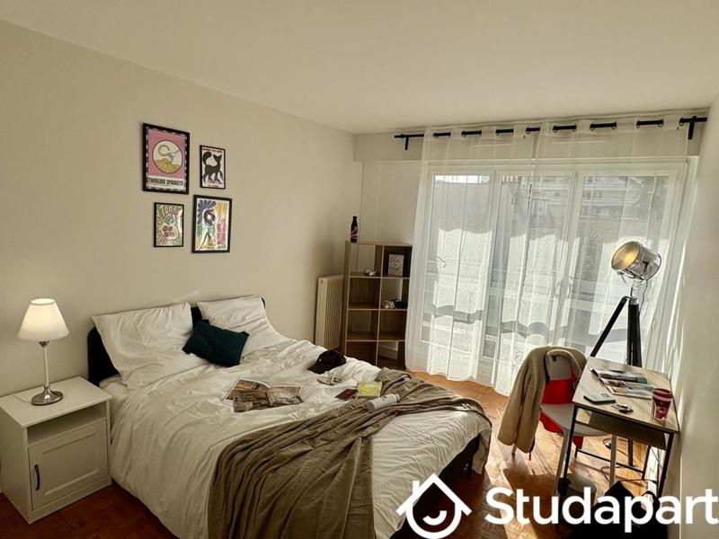 Chambre - 15 m² - 1 pièce