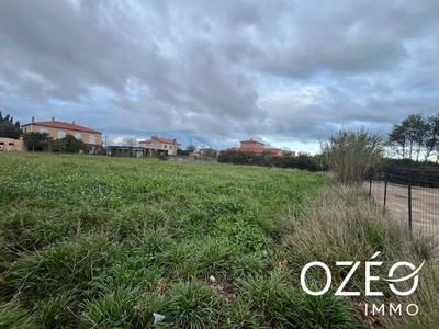 Terrain - 700 m²