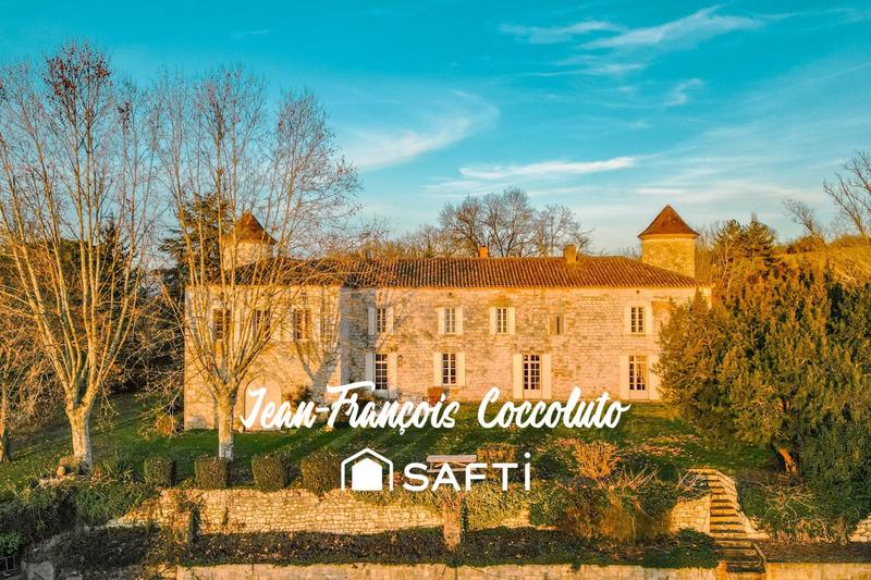 Château - 493 m² - 12 pièces