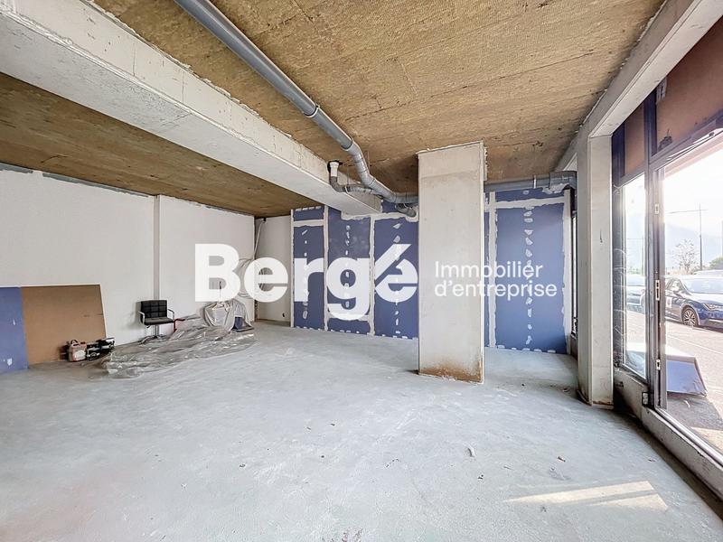 Local commercial - 61 m²