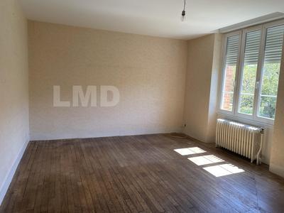 Maison en pierre - 99 m² - 5 pièces