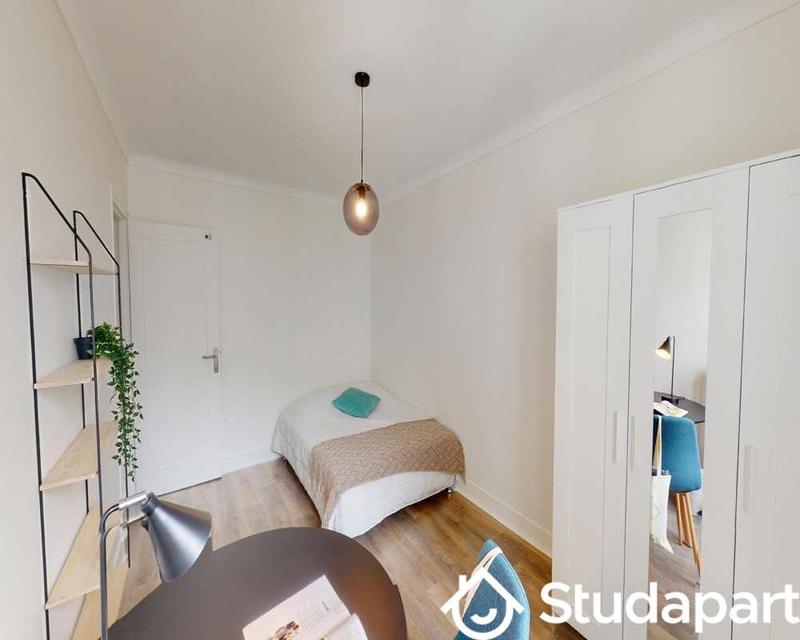 Chambre - 55 m² - 1 pièce