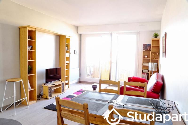 Chambre - 12 m² - 1 pièce