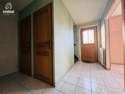 Maison traditionnelle - 90 m² - 4 pièces