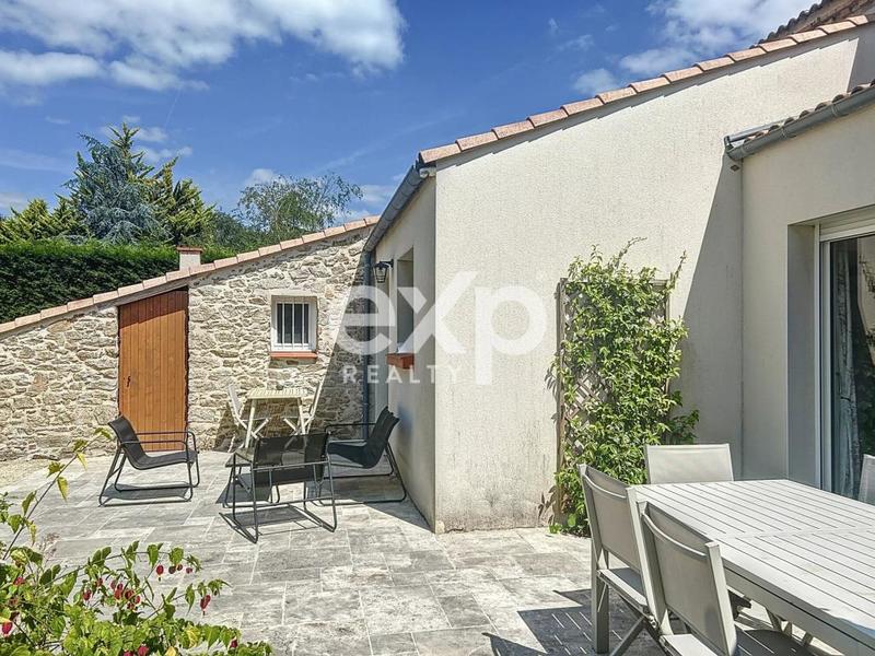 Maison - 235 m² - 8 pièces