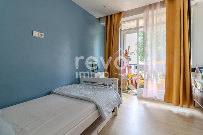 Appartement - 92 m² - 5 pièces