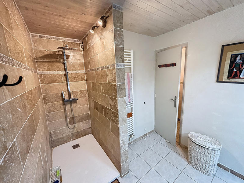 Mas - 195 m² - 5 pièces