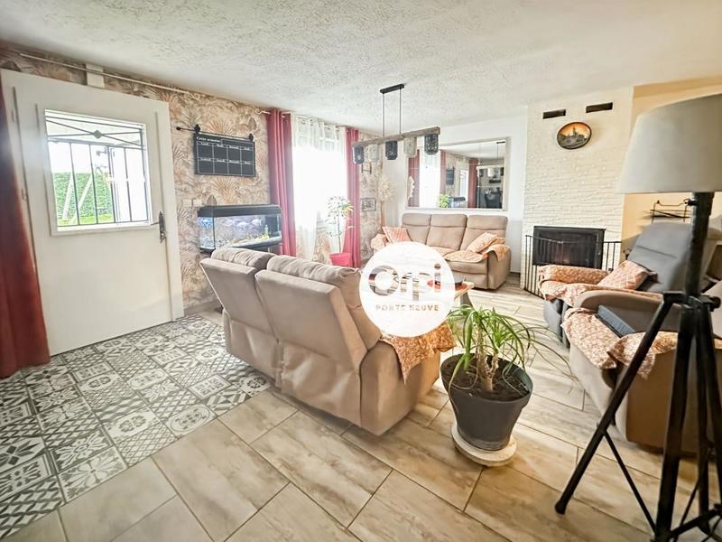 Maison - 141 m² - 5 pièces