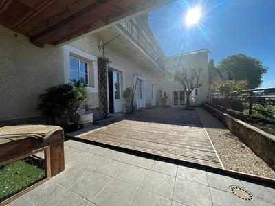 Appartement - 190 m² - 5 pièces