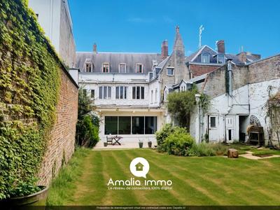 Demeure - 374 m² - 12 pièces