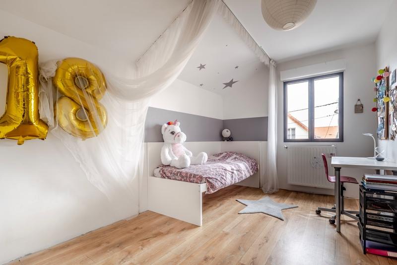 Maison - 210 m² - 9 pièces