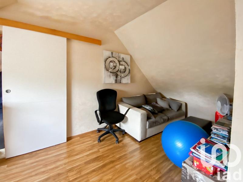 Maison - 93 m² - 5 pièces