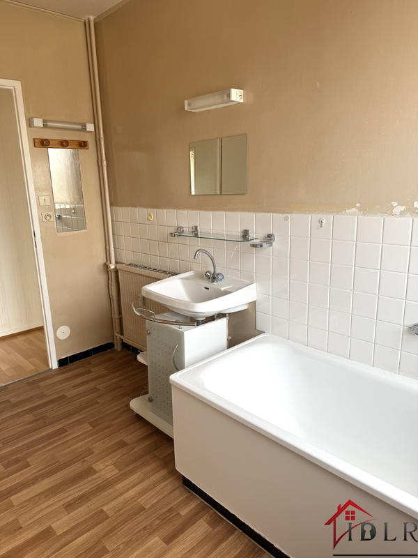 Appartement - 60 m² - 2 pièces