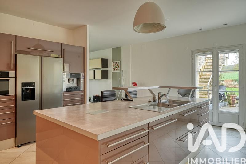 Maison de maîtres - 244 m² - 9 pièces