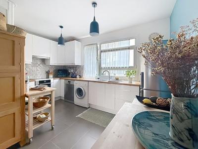 Appartement - 87 m² - 5 pièces