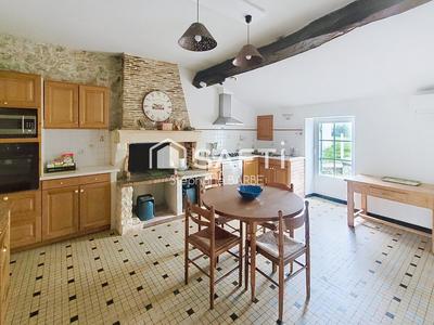 Maison - 166 m² - 6 pièces