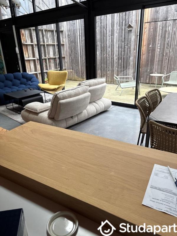 Appartement - 100 m² - 4 pièces