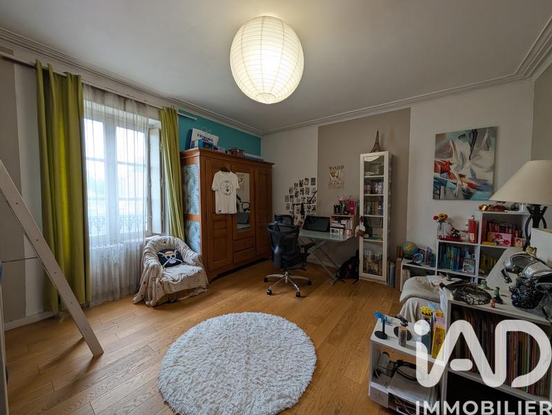 Maison - 320 m² - 13 pièces