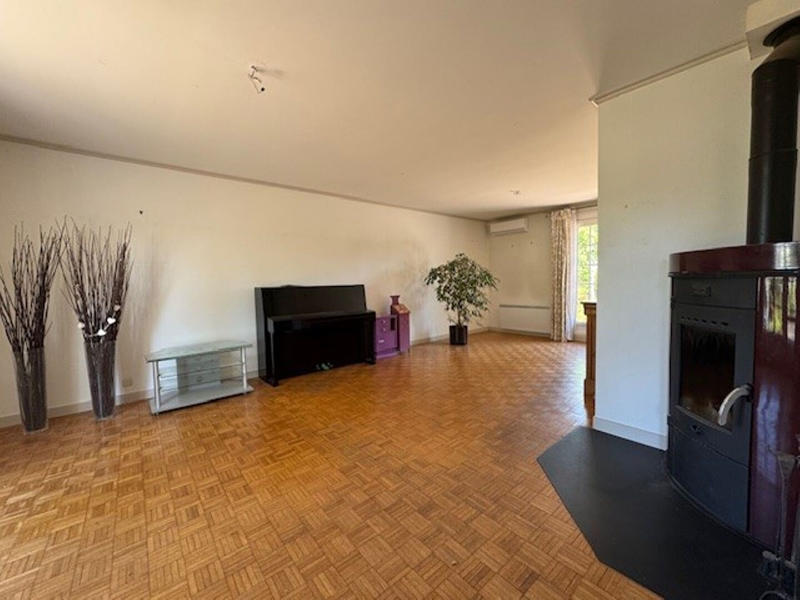 Maison - 153 m² - 7 pièces