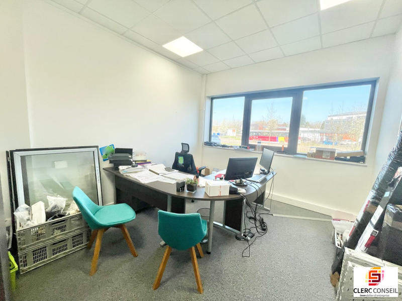 Bureau - 143 m²