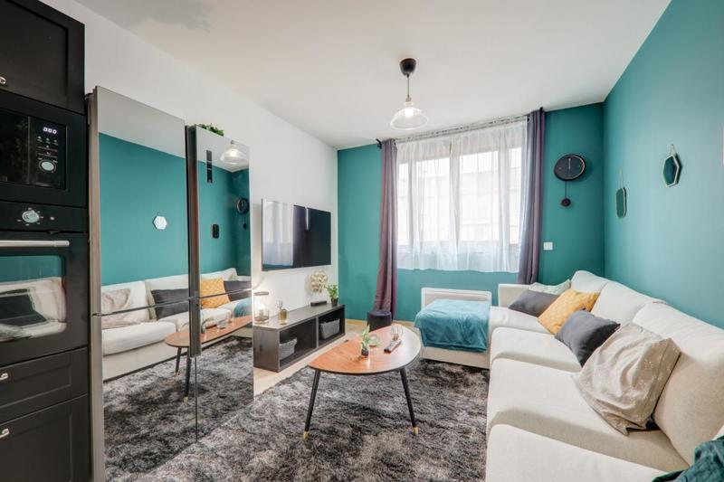 Appartement - 80 m² - 6 pièces