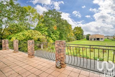 Maison - 200 m² - 5 pièces