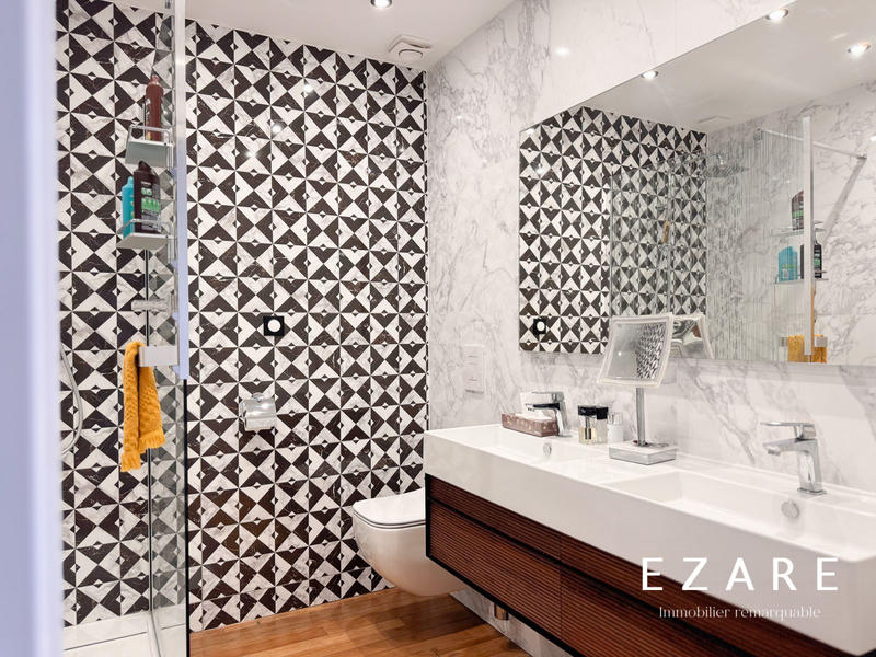 Appartement - 140 m² - 6 pièces