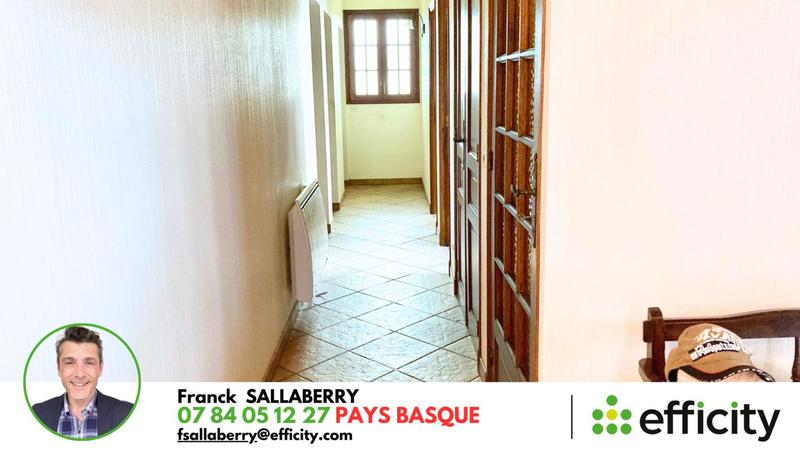 Maison - 203 m² - 8 pièces