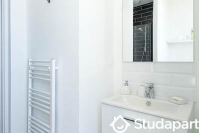 Chambre - 13 m² - 1 pièce