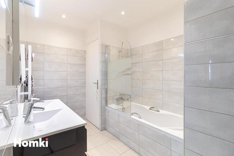 Appartement - 95 m² - 4 pièces