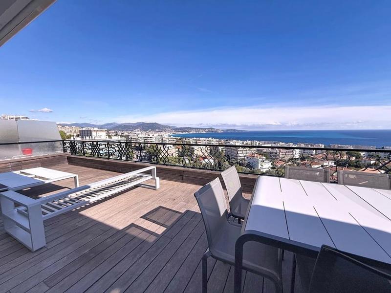 Appartement - 85 m² - 3 pièces