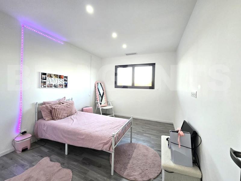 Maison - 145 m² - 5 pièces