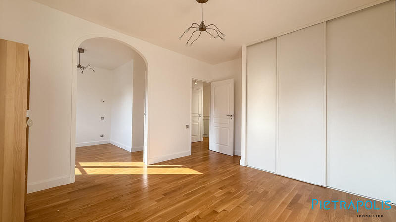 Maison - 142 m² - 6 pièces