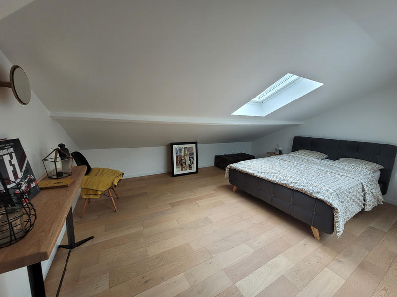 Appartement - 100 m² - 5 pièces