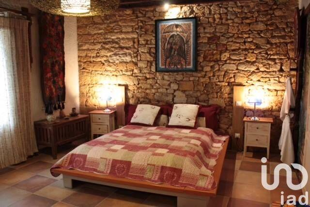 Maison de village - 250 m² - 10 pièces