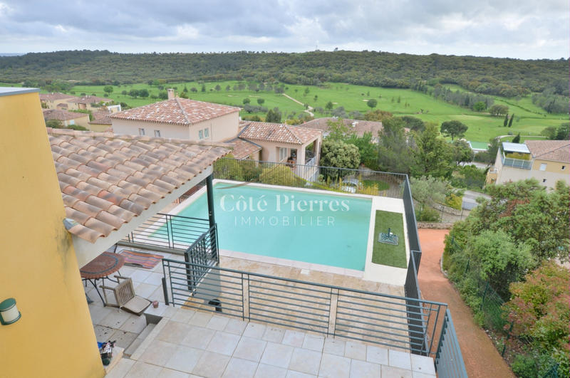 Villa - 300 m² - 7 pièces